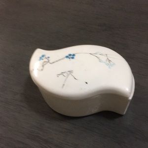 Baatz signed trinket ceramic box